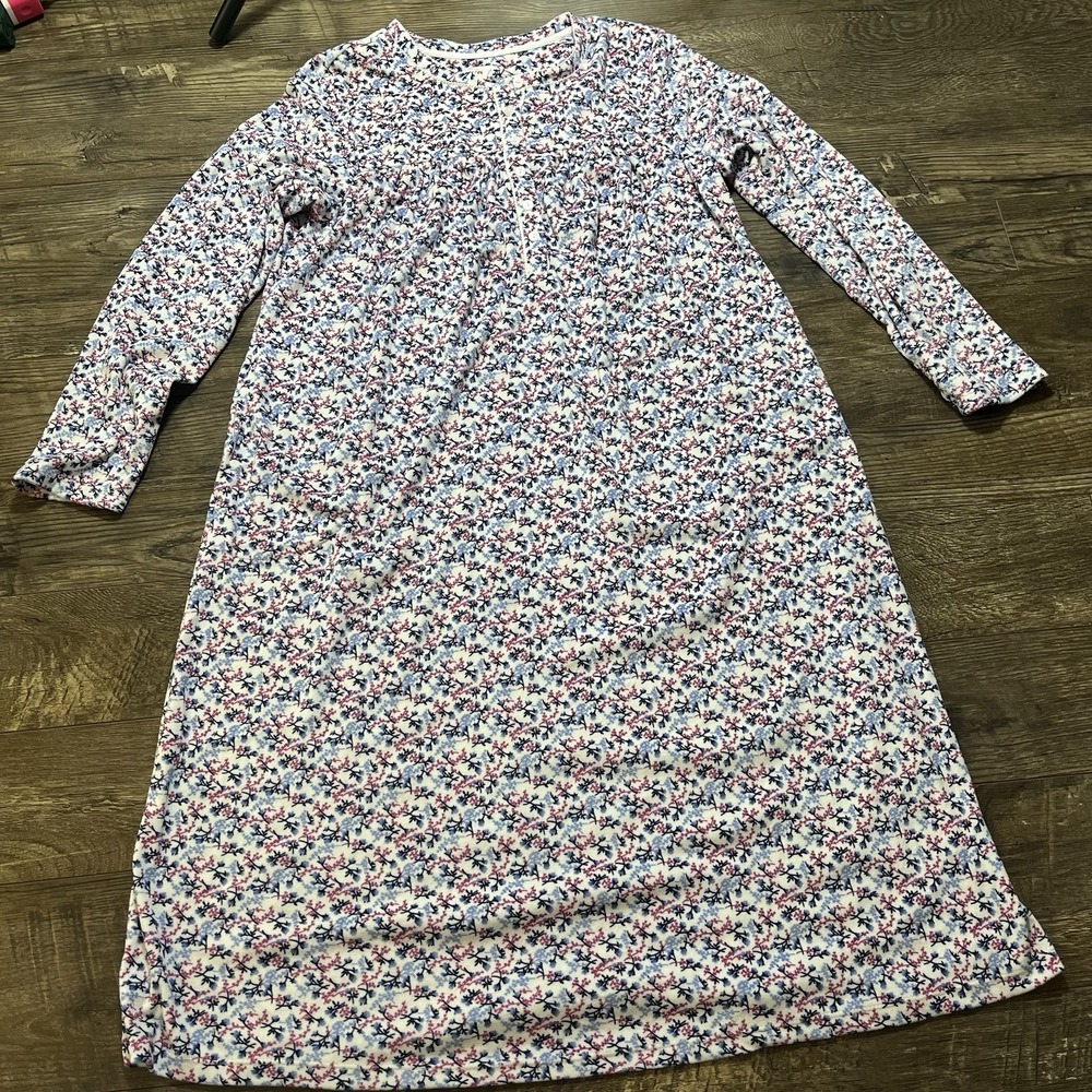 Aria Velour Long Sleeve Nightgown‎ Sleep Dress Womens size M Floral Cottagecore